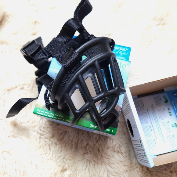 🍒NIB🍒 DURABLE RUBBER DOG MUZZLE XS - Picture 6 of 6